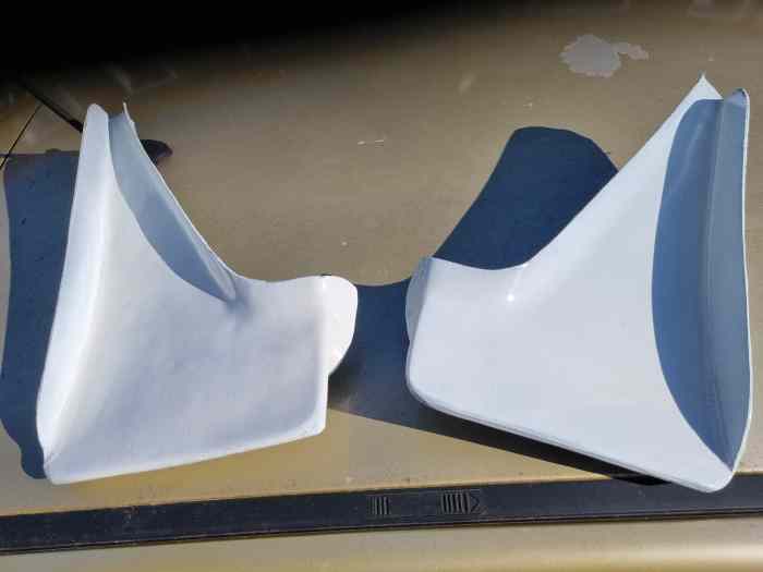 2 Flaps supérieur capot avan Norm M20 F neufs 0