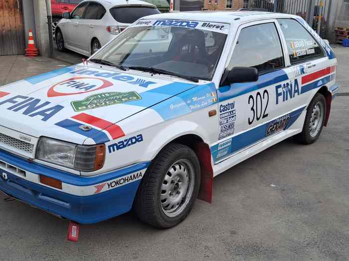 Mazda 323 formule 4