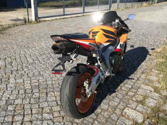 Honda Repsol CBR 1000 RR Fireblade Sportive 2