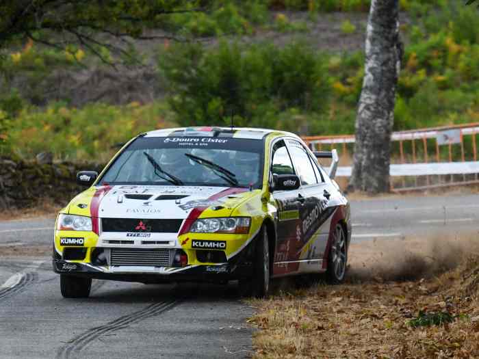 VENDE-SE MITSUBISHI LANCER EVO 7 RS 2