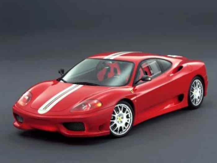 Ferrari Challenge Stradale CG avec cai...
