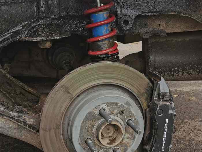 BMW E30 325i rallye – 265 CV – boîte à crabot Samsonas 5