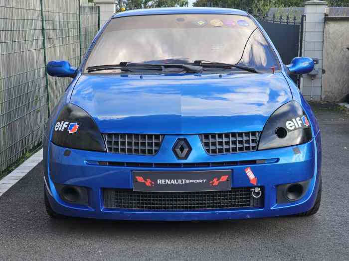 Clio 2 RS 3 RHD Pistarde 0