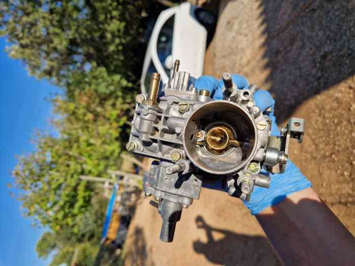 Vends un carbu GrA pour r11 turbo et Gt Turbo 0