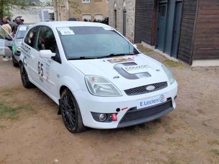 Ford fiesta N3 terre asphalte