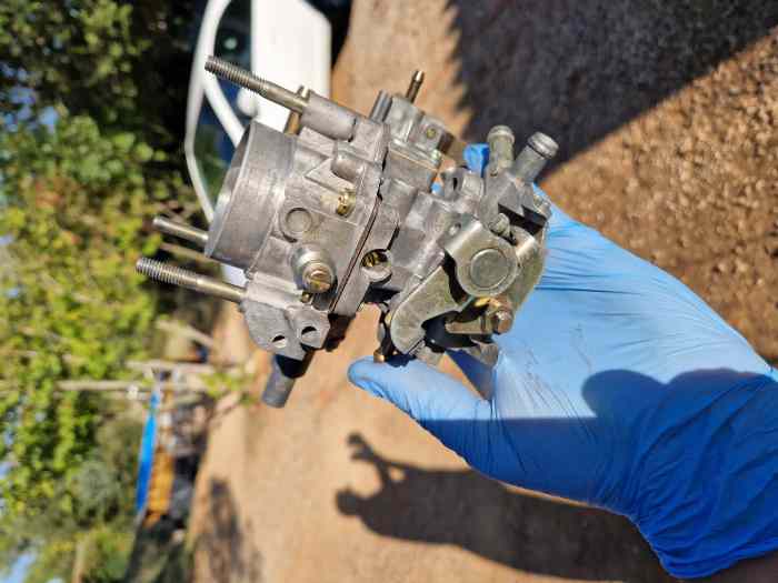 Vends un carbu GrA pour r11 turbo et Gt Turbo 2