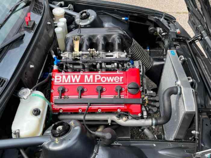 BMW M3 E30 groupe A 3