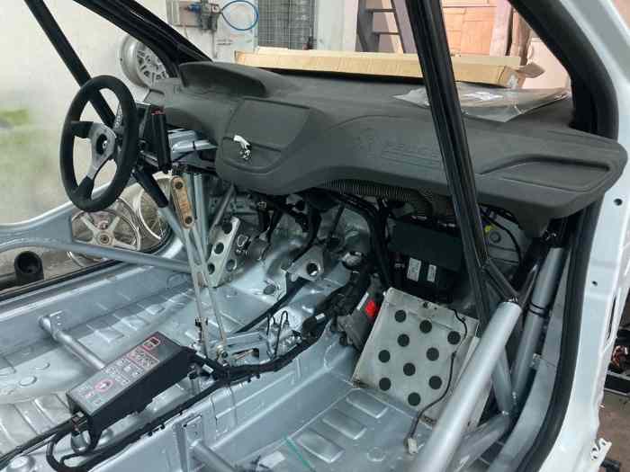 208 R2 Full Evo 5