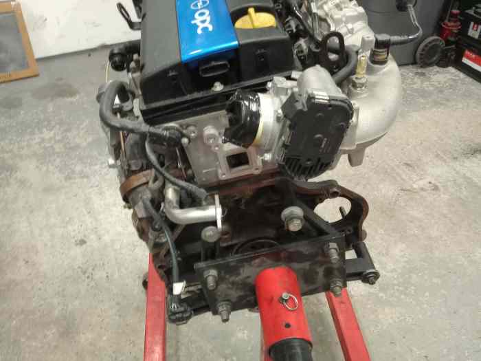 moteur opel 1.6 turbo OPC 192cv pour piece 40 000 kms z16ler 4