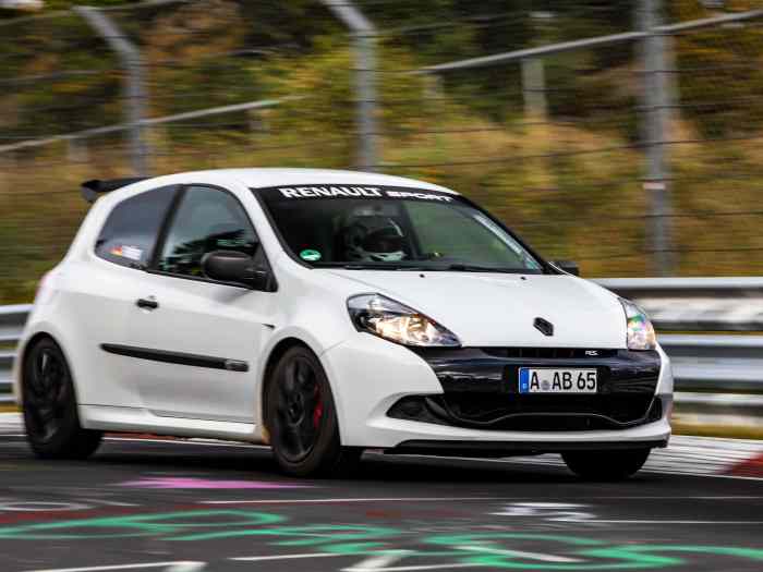 Renault Clio 3 RS 0