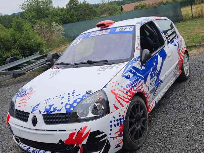 Clio Ragnotti en pieces ou entière