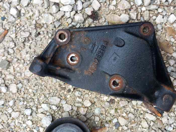 Support complet Alternateur 106S16/Saxo VTS 1