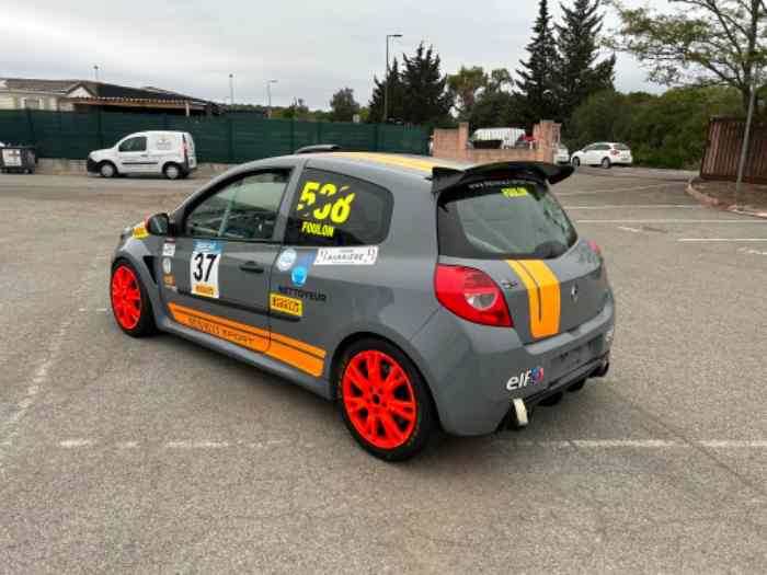 Clio 3CUP X85 1
