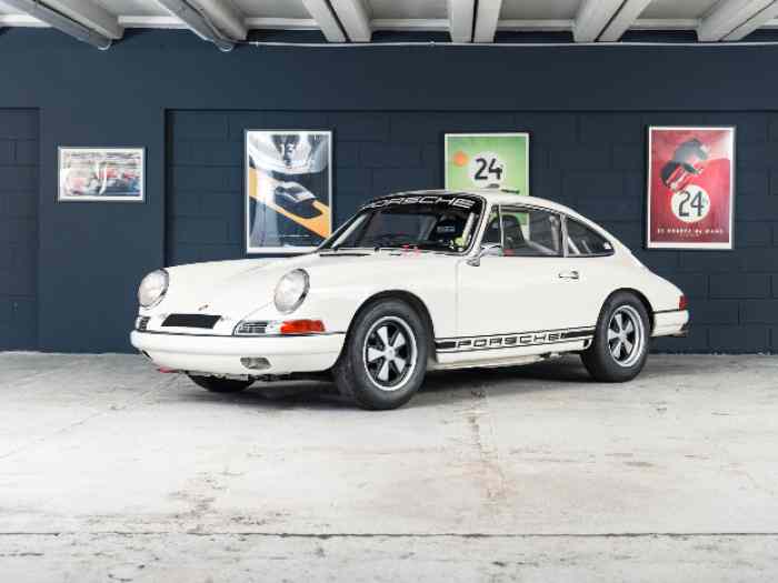 1968 PORSCHE 911 in T/R fia specs