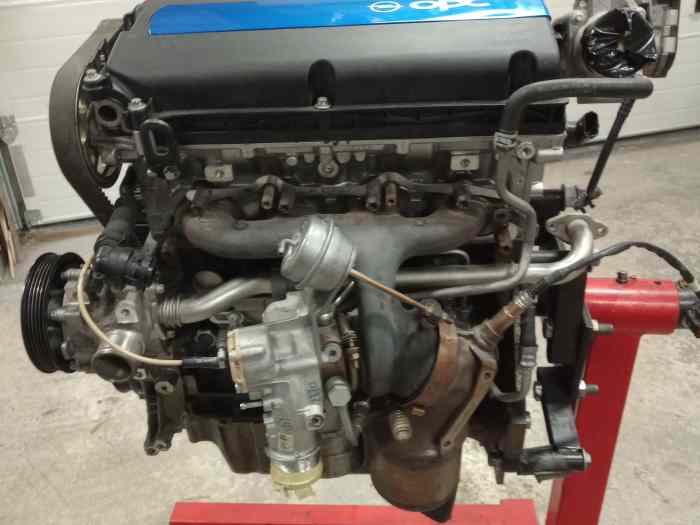 moteur opel 1.6 turbo OPC 192cv pour piece 40 000 kms z16ler 0