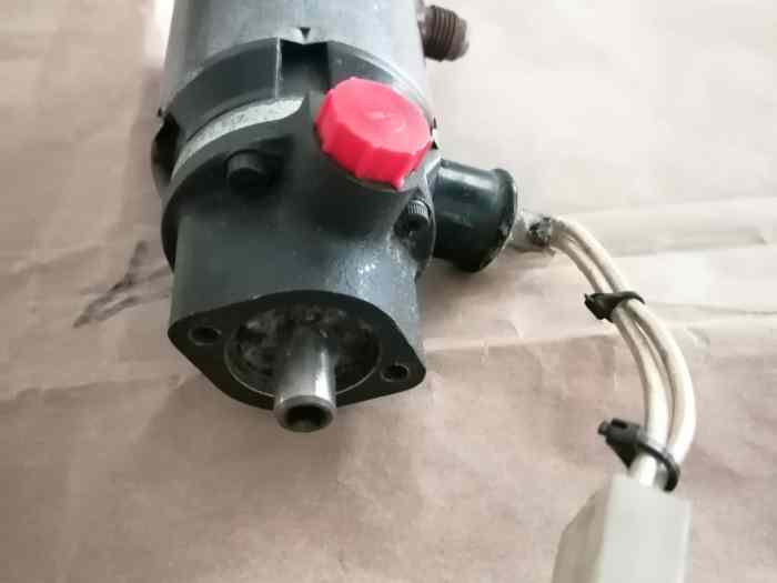 POMPA CARBURANTE BOSCH 12 V