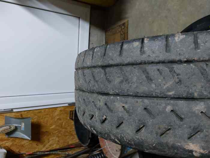 R21 en 16 - pièces et voitures de course à vendre, de rallye et de circuit.