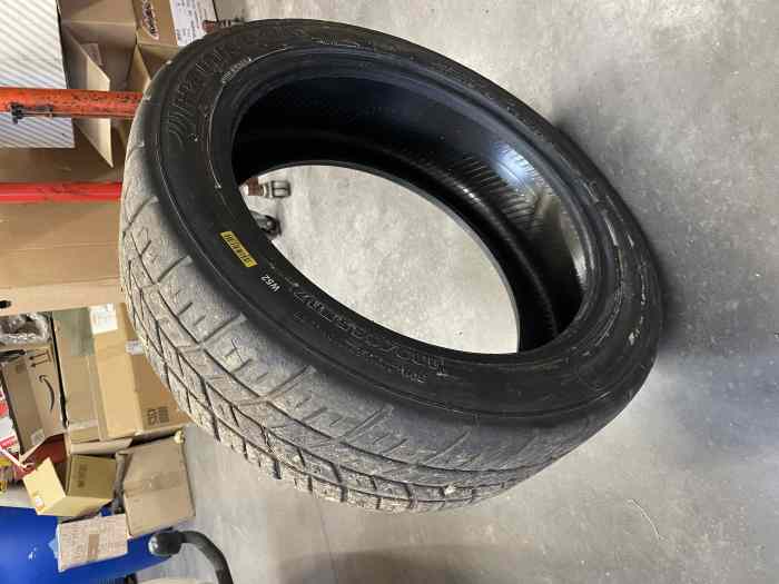 PNEU HANKOOK W52