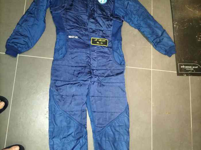 1 combinaison sparco taille 56