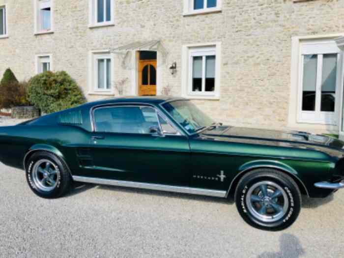 Ford Mustang Fastback V8 289ci code C 2
