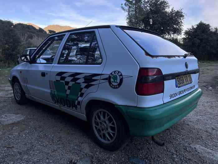 rare skoda felicia usine groupe N avec 4296km d