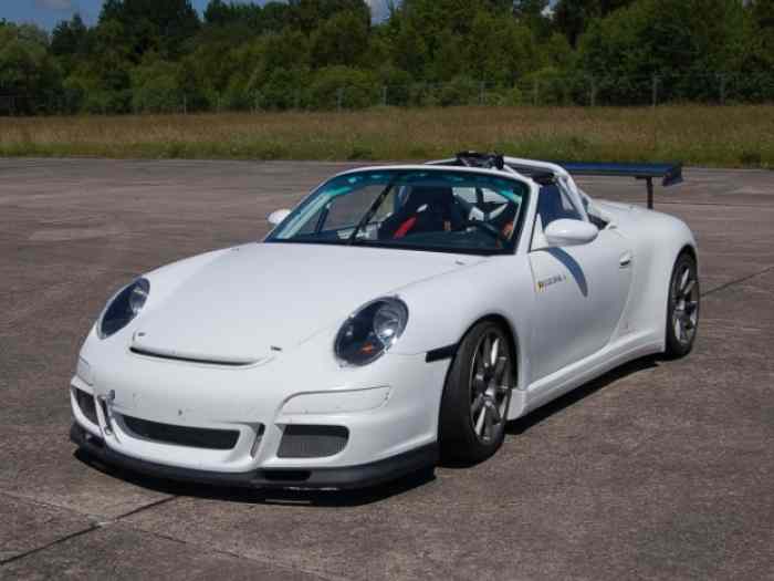 Porsche boxster spyder circuit track d...