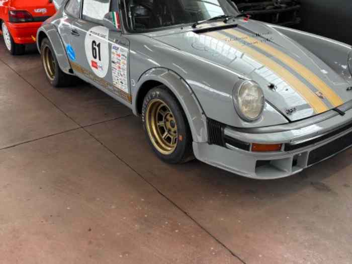 Porsche 911 Gr. 4 3.0 3