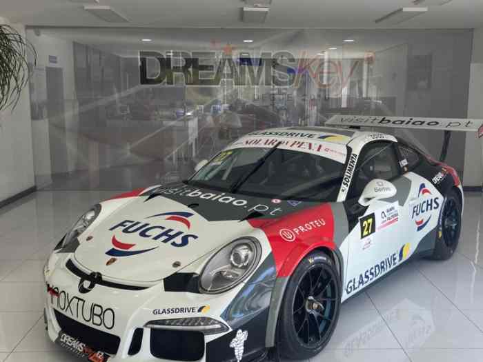 Porsche 911 991 GT3 rally car