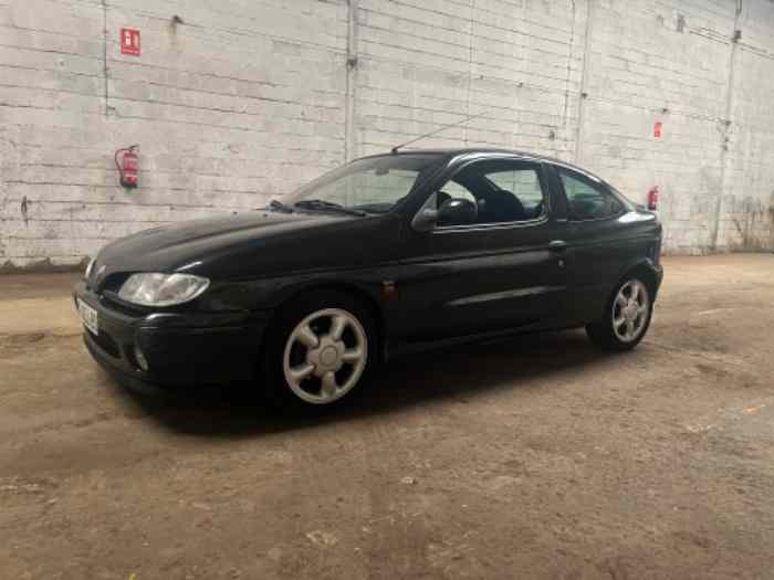 Renault Megane Coupe 2.0 16v F7R 0