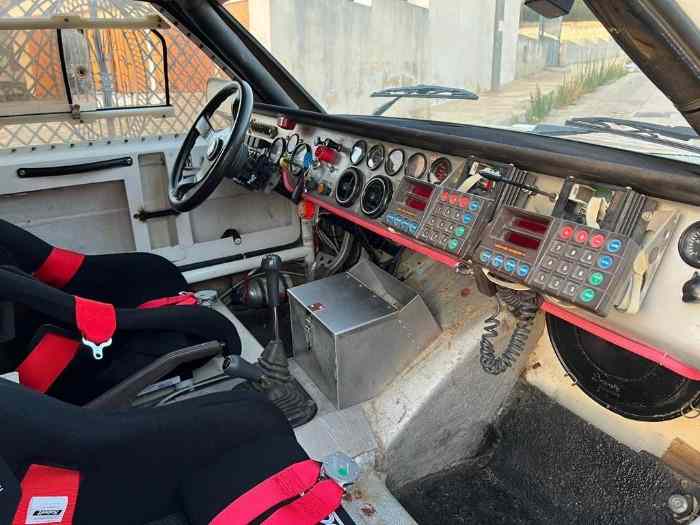 Mitsubishi Pajero départ usine Paris Dakar de 1988 3