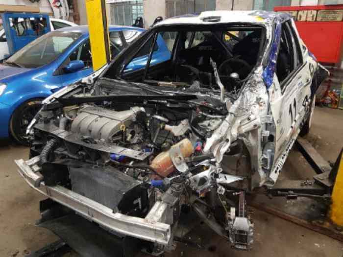 Clio r3 max accidenté 0