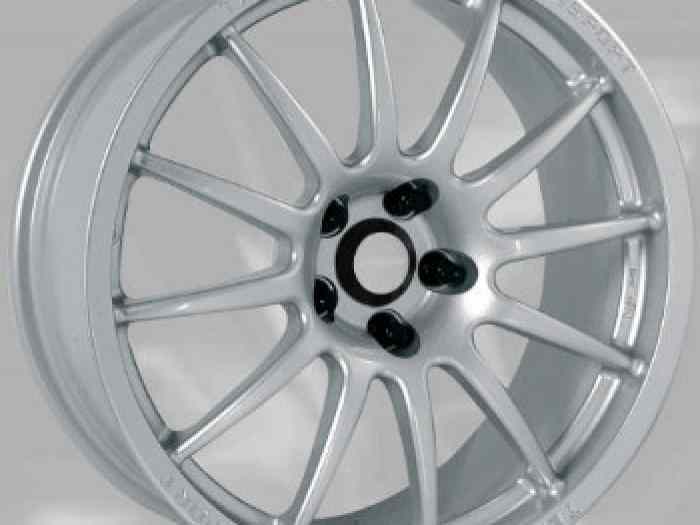 2 jantes TEAM DYNAMICS Pro Race 1.2 8x18 5x114,3