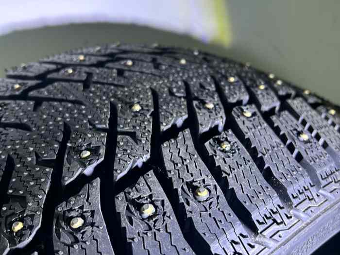 225/35 R19 - x2 pneus clous occasion L...
