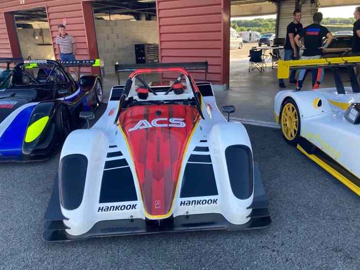 Radical SR8 RX de 2010 - moteur RPE V8...