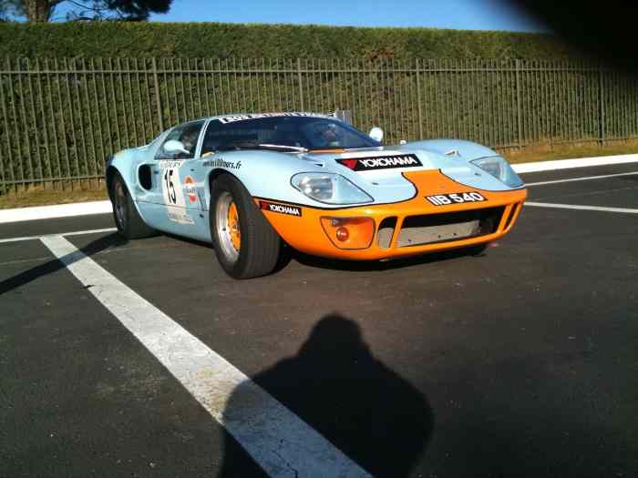 Pièce de capot de GT 40 1