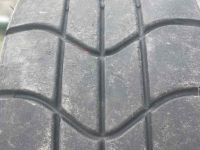 Pneus Pirelli RE7 16 pouces 1