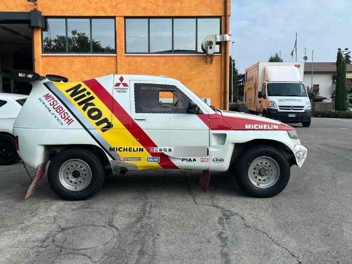 Mitsubishi Pajero départ usine Paris Dakar de 1988 0