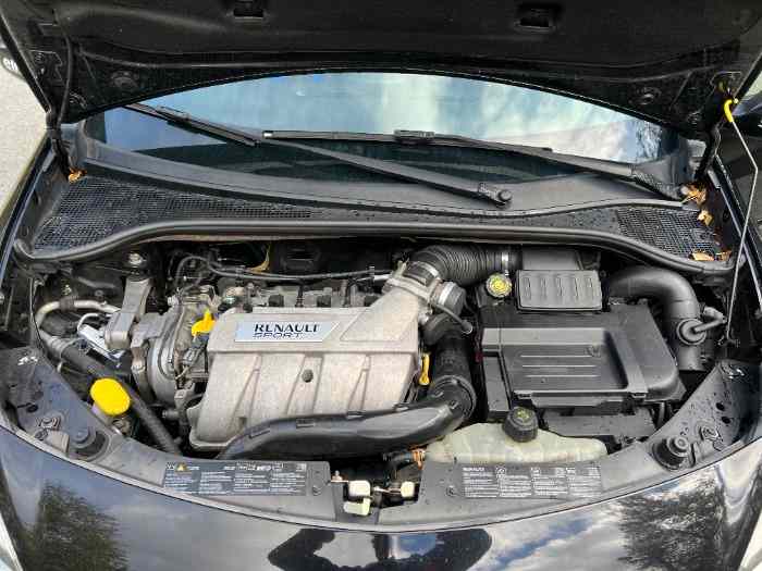 Renault clio 3 rs 2.0 197 recaro 5