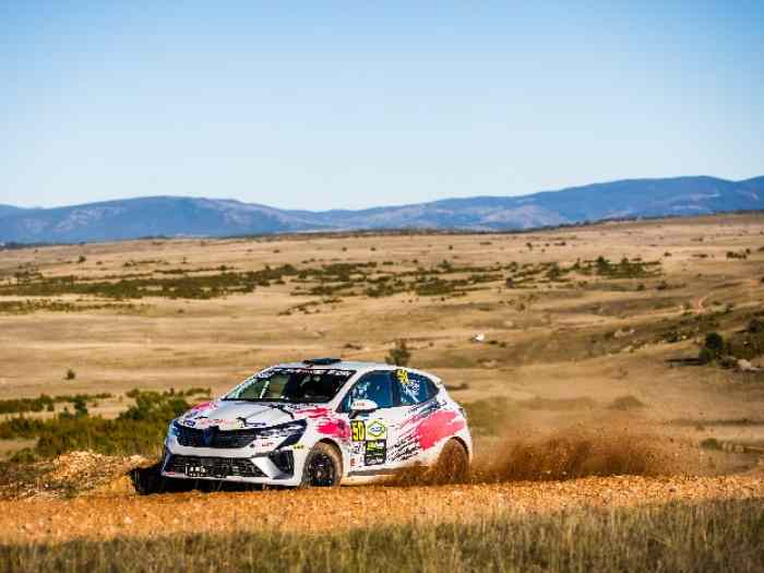 Clio 5 RC5 Rally5 disponible a la location 4