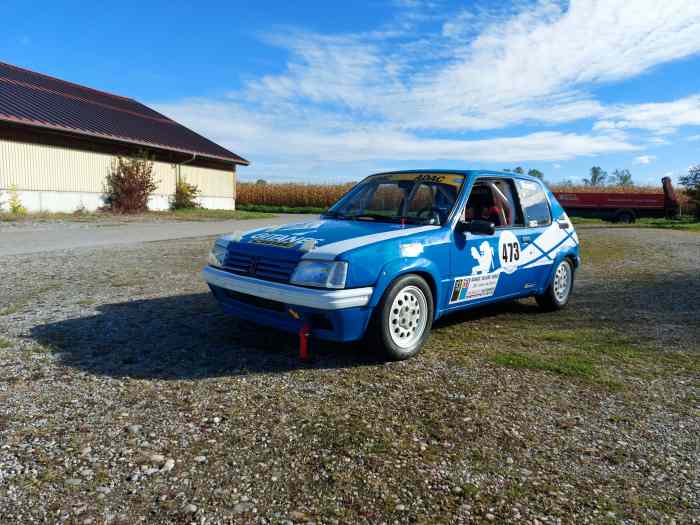 Peugeot 205 GTI 1.6 0
