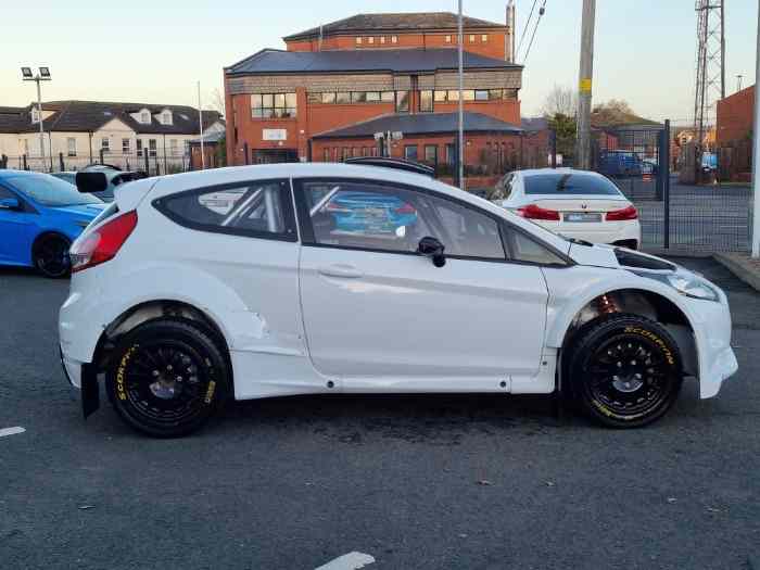 FORD FIESTA R5 MKI GRAVEL CAR