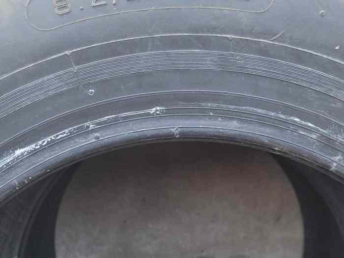 Lot de pneus avon A92 0
