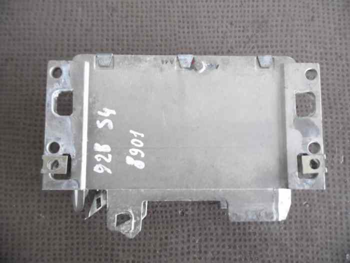 MODULE CONTROLE PRESSION PNEUS 92861815000 PORSCHE 928 4