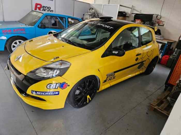 Vends Clio 3 cup état neuf