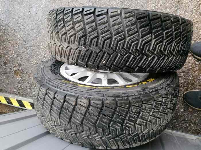pneus Pirelli terre K4 K6 1