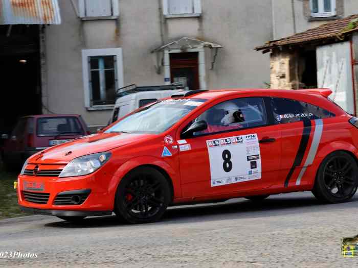 OPEL ASTRA GTC F2000/14 3