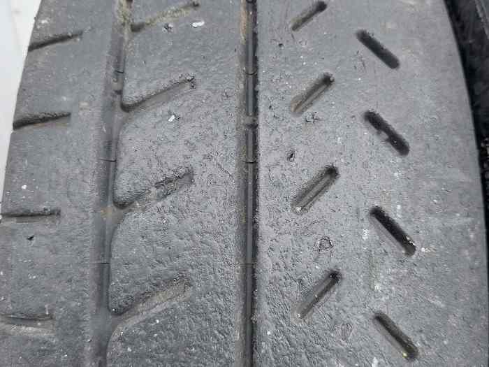 4 Pneus Michelin R21 en 19/63-17 - pièces et voitures de course à ...