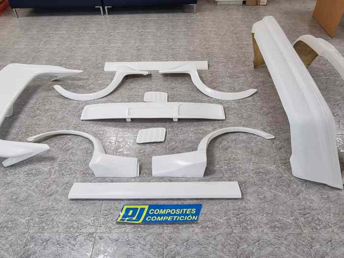 KIT CARROCERIA FORD SIERRA COSWORTH 0