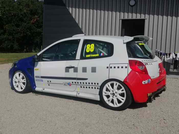 Clio 3 cup X85