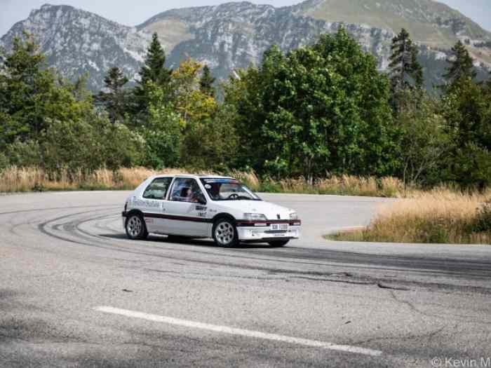 Peugeot 106 F2000/12 0